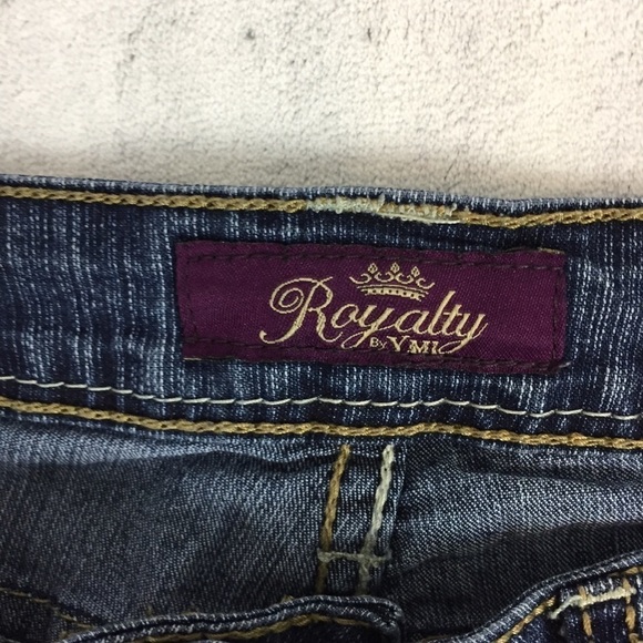 Royalty Jean Shorts Womens 12 Medium Wash Denim Shorts - Picture 10 of 11